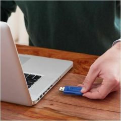 VERBATIM CLASSIC USB DRIVE CAPLESS 8 GB BLUE